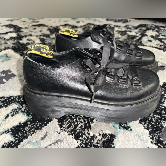 Dr. Martens Caraya Platform Loafers size 9 - Picture 13 of 14